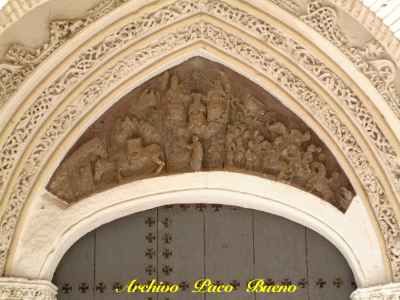 Detalle de la entrada a la Iglesia del Convento de San Marcos (Santa Ana) en Daroca