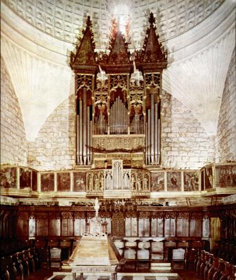 Coro y Organo de la Iglesia de la Colegial